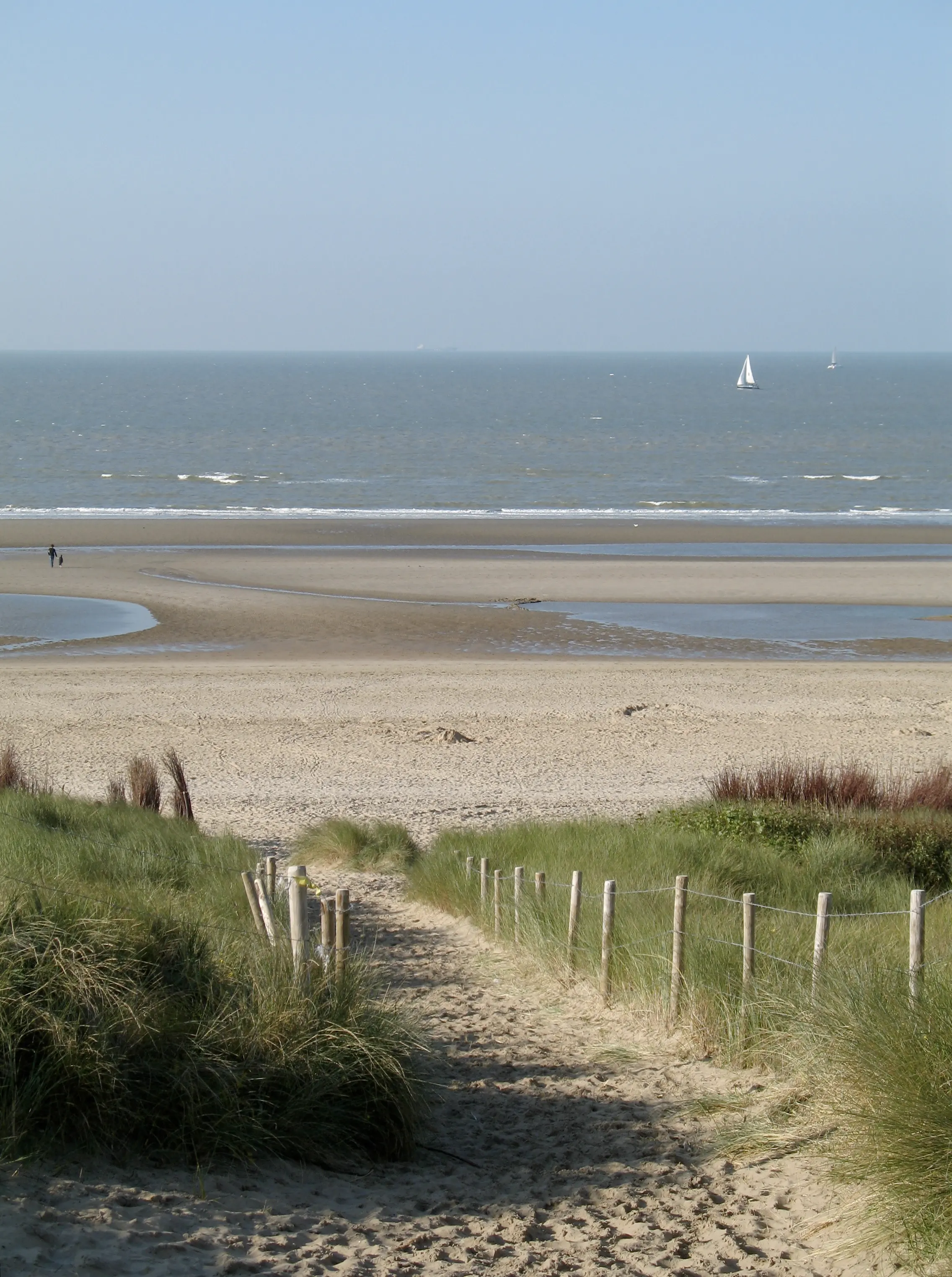 Durch die Dünen zum Strand